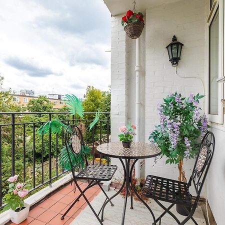 Cosy 3 Bed Flat Ideal For Trips To ロンドン エクステリア 写真