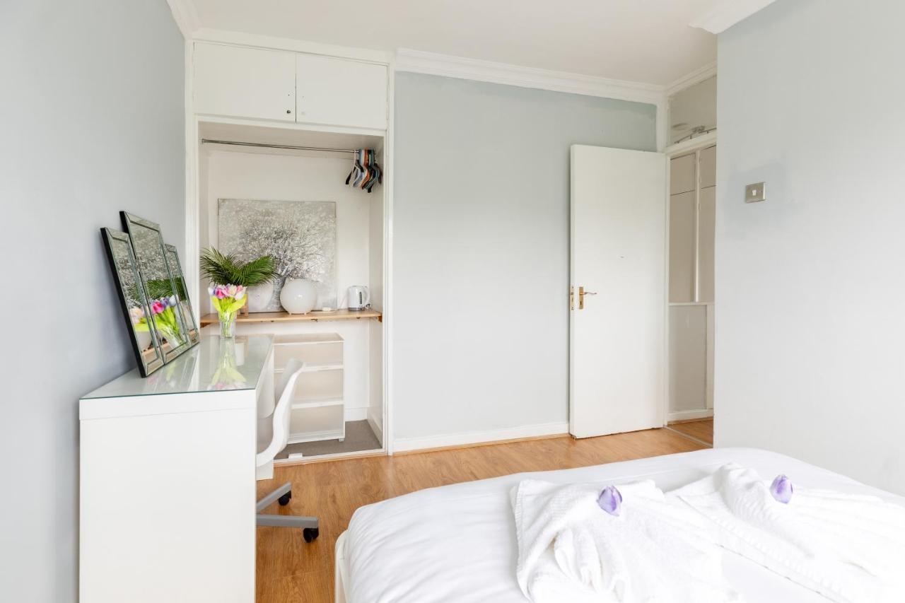 Cosy 3 Bed Flat Ideal For Trips To ロンドン エクステリア 写真