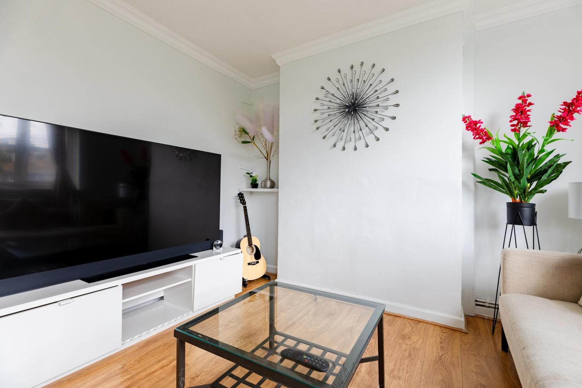 Cosy 3 Bed Flat Ideal For Trips To ロンドン エクステリア 写真