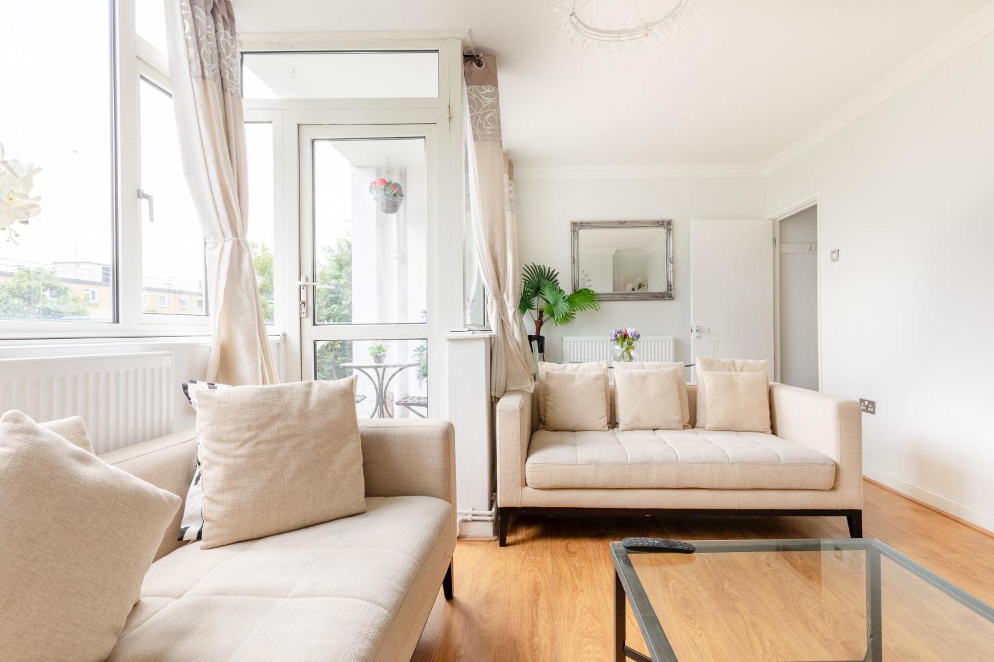 Cosy 3 Bed Flat Ideal For Trips To ロンドン エクステリア 写真